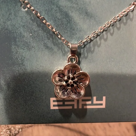 Effy Flower 18” Necklace - Picture 2 of 4